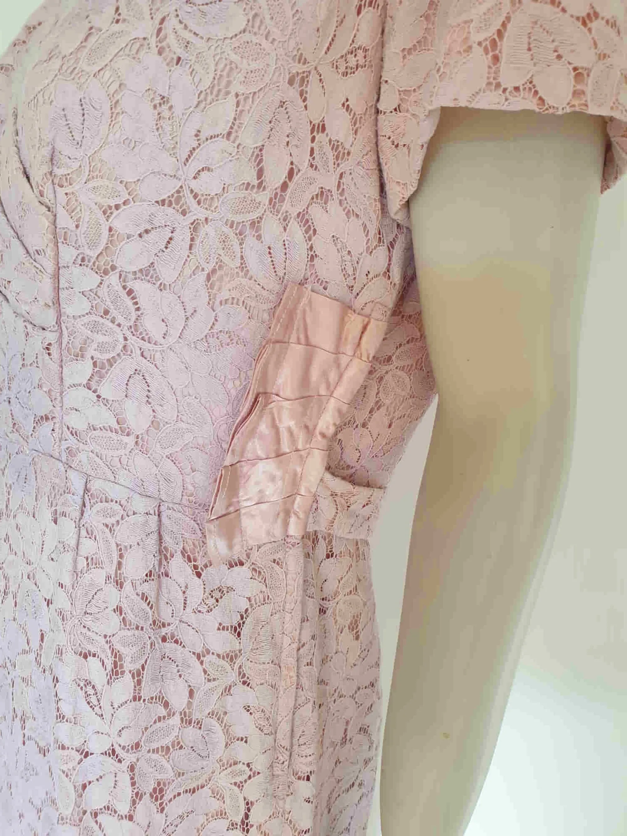 1960s Pink Lace Dress by Deja - L
