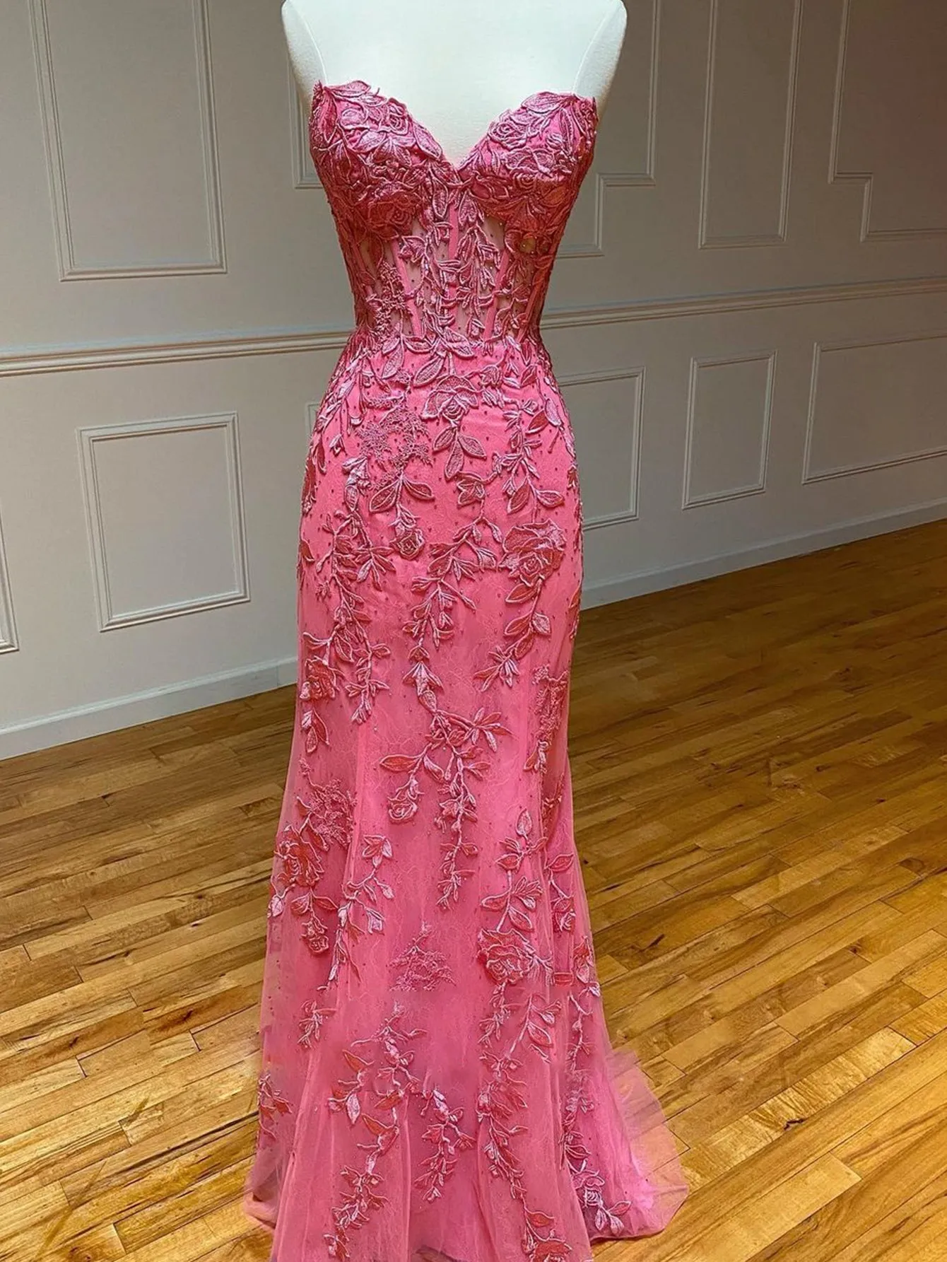 2024 Hot UK Red Lace Prom Dresses Purple Mermaid Long Appilique Evening Dress