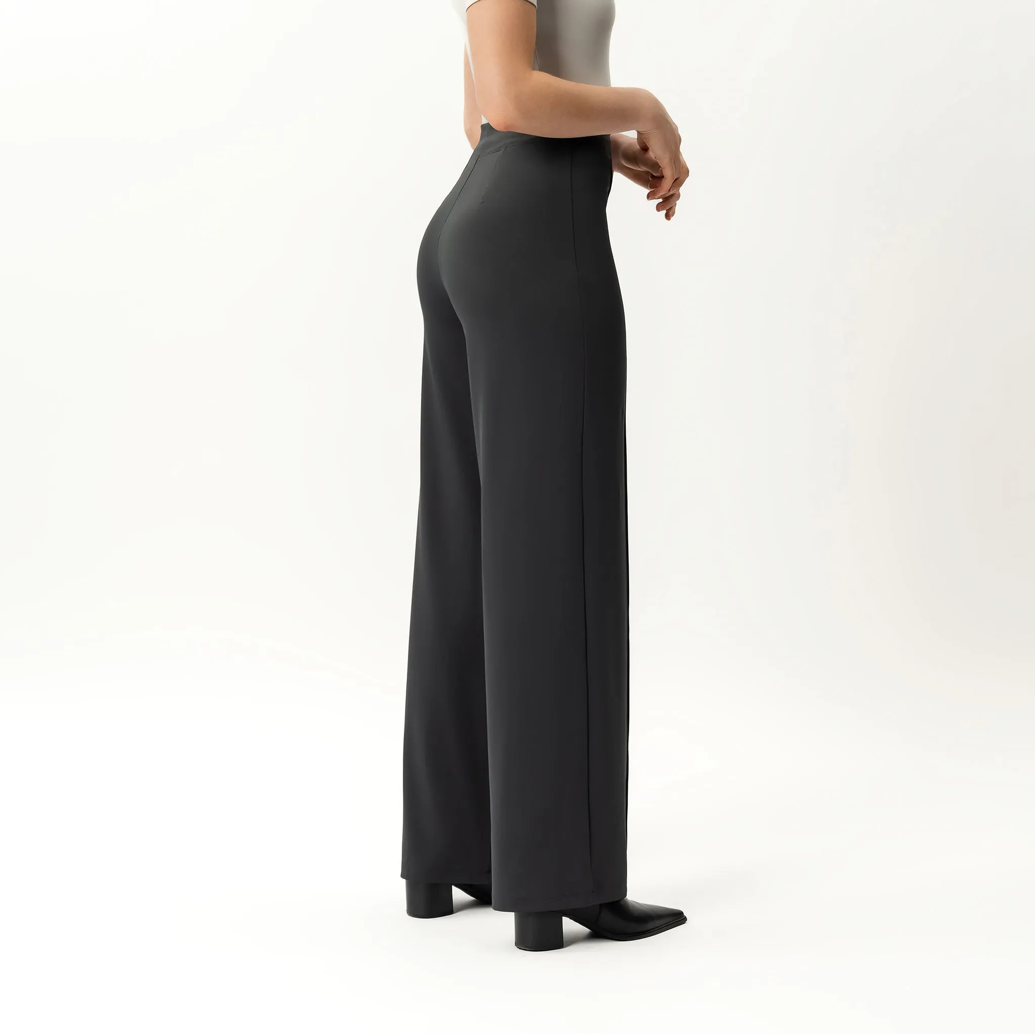 Asana Relaxed Front Crease Pant