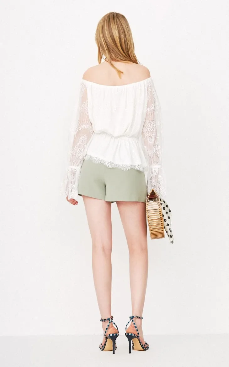 Autumn and Winter New Lace Shoulder Horn Sleeve T-shirt