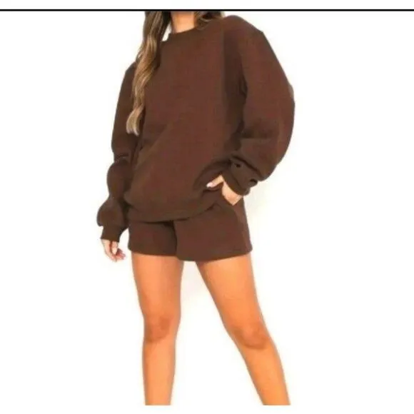 Cozy two-piece sweat shirt and shorts set sz X-large