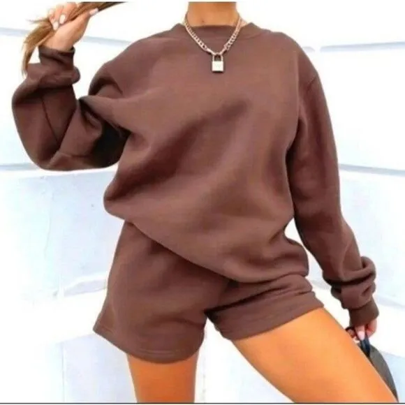 Cozy two-piece sweat shirt and shorts set sz X-large