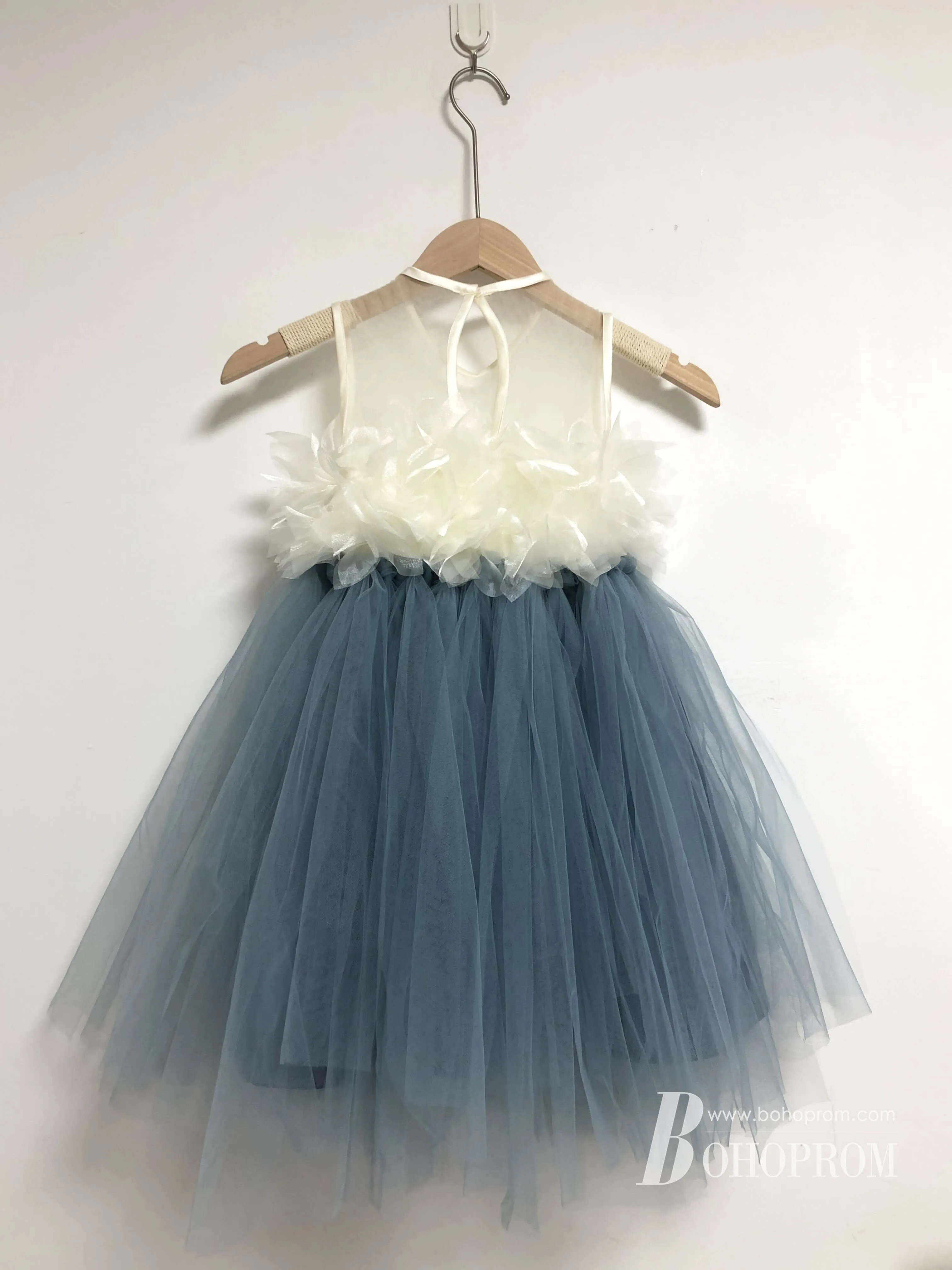 Cute Lace&Tulle Scoop Neckline Tea-length Flower Girl Dresses FD102