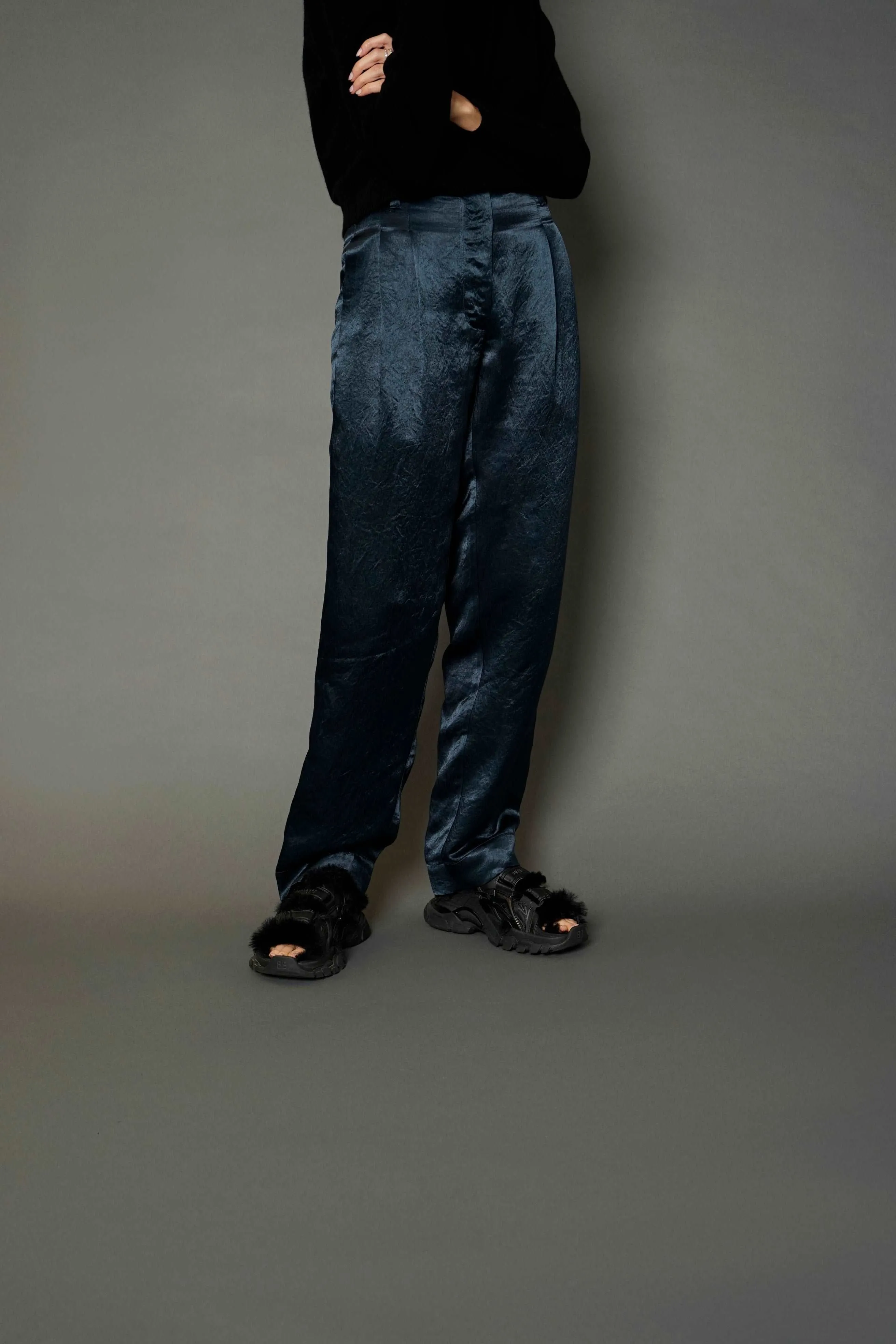 Dax Navy Pleated Full Pants