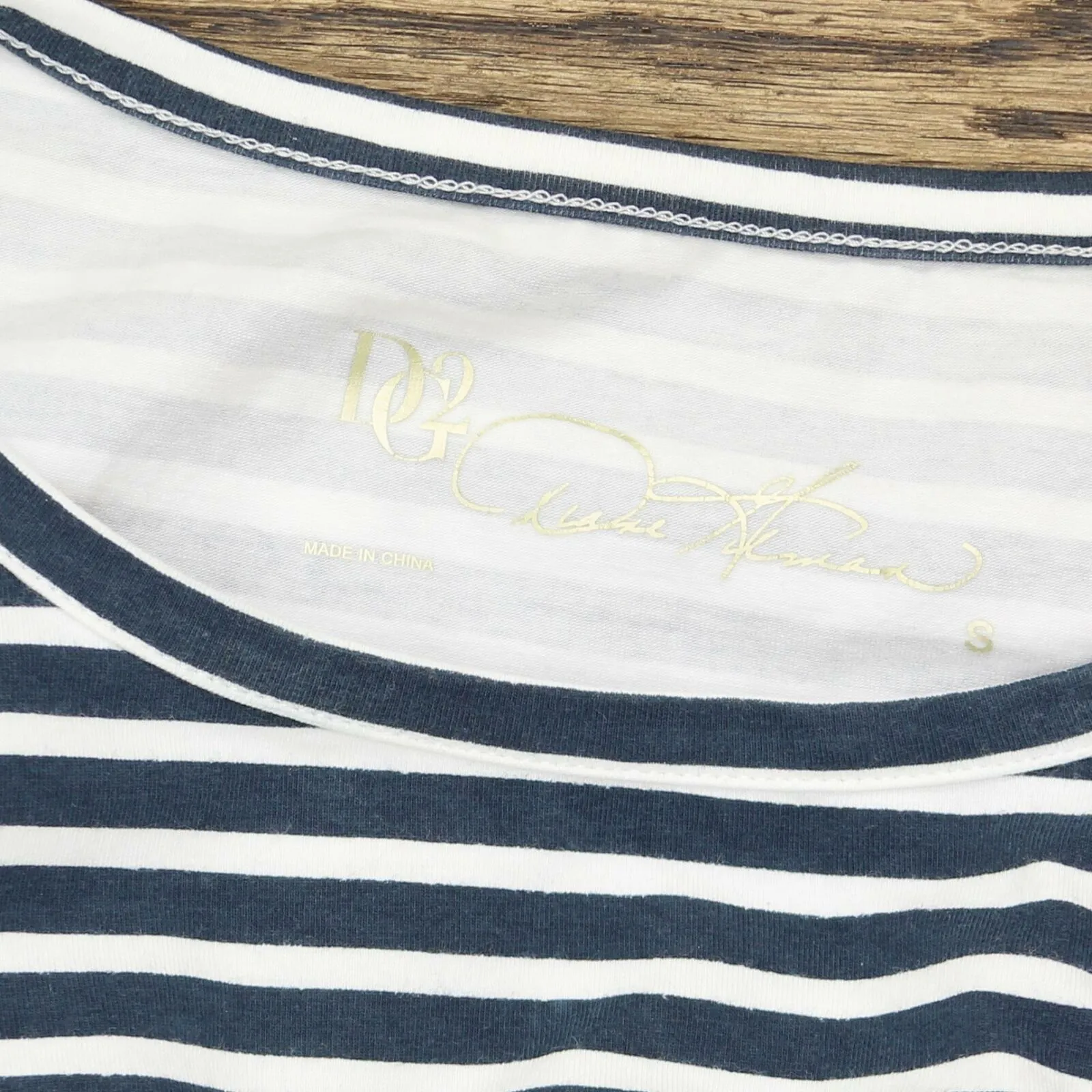 DG2 by Diane Gilman Floral and Stripe Scarf Hem T-Shirt Navy Small