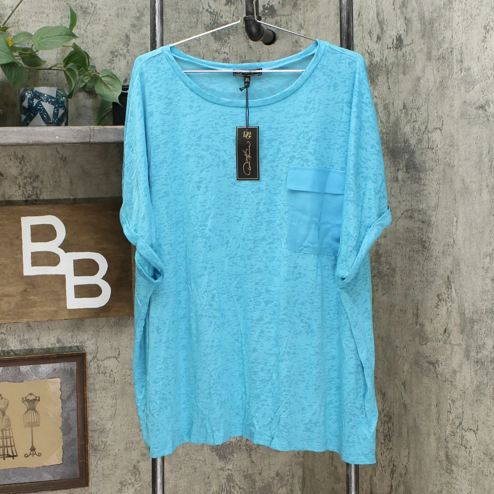 DG2 by Diane Gilman Women's Plus Size Slub Pocket T-Shirt