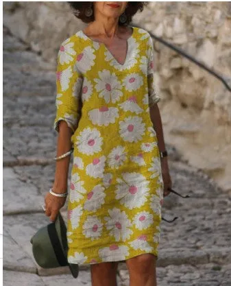 Dolores - Vintage midi dress with V-neckline and half sleeves