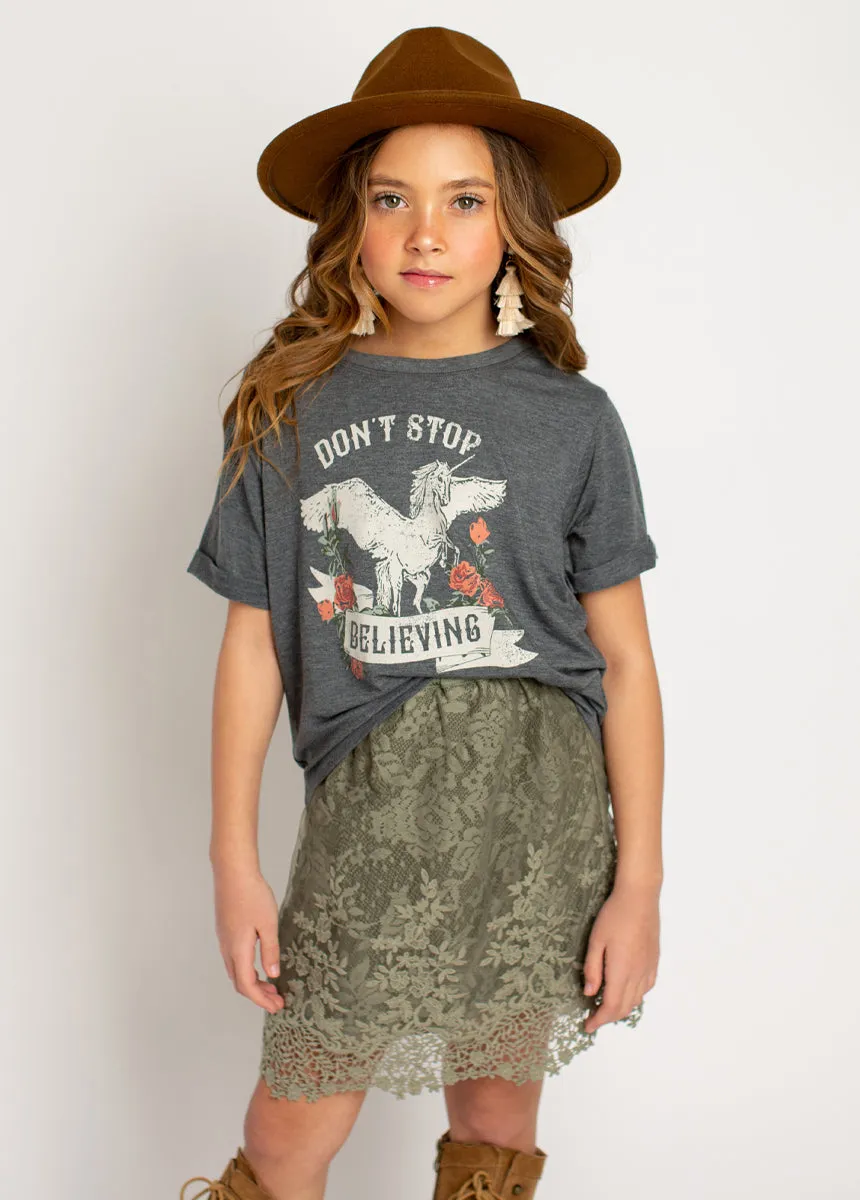 Don't Stop Believing Tee in Heather Slate