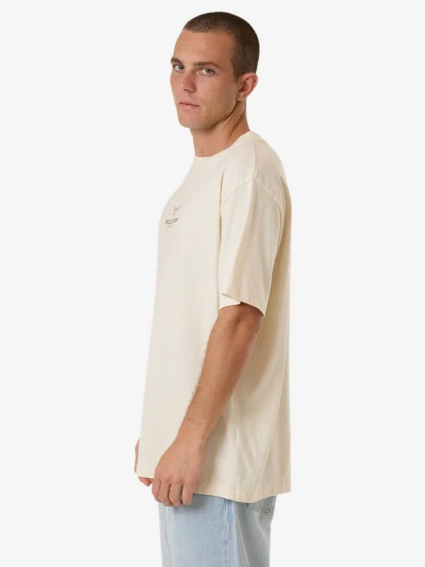 EMBLEM MERCH FIT TEE - UNBLEACHED