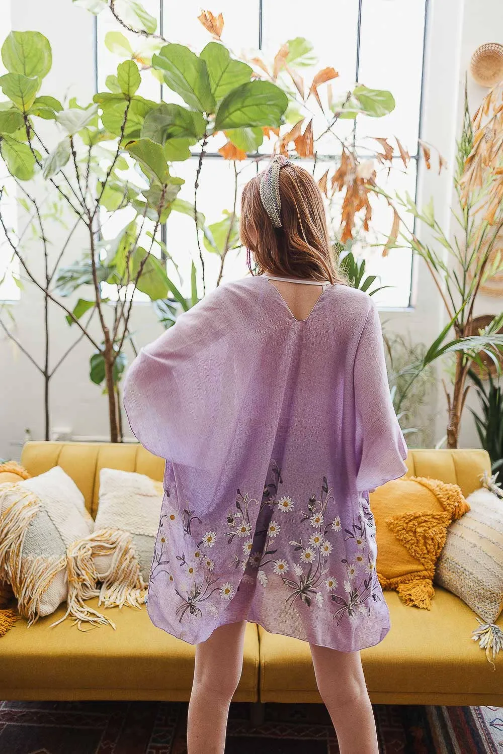 Embroidered Spring Daisy Komono