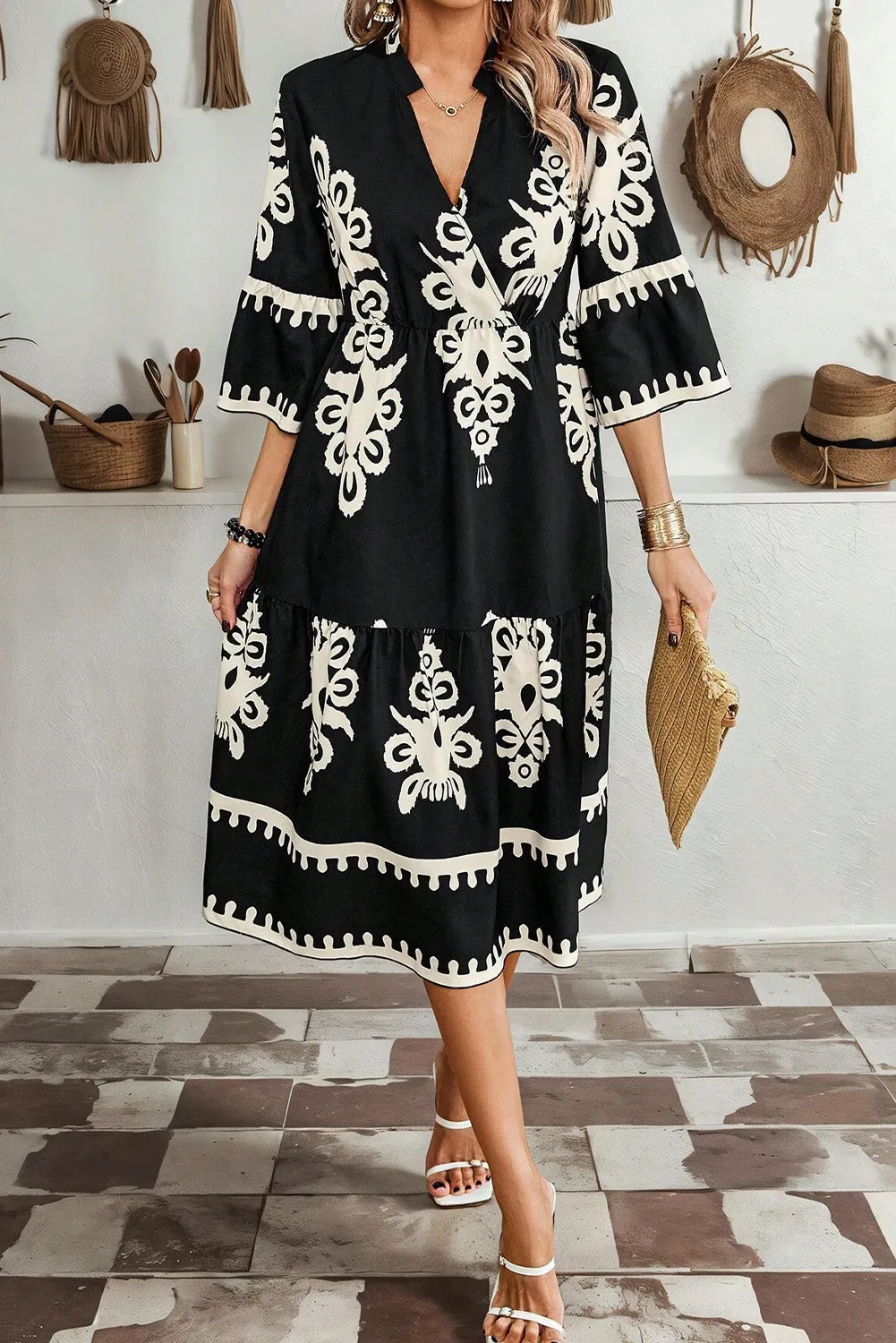Geometric Print Midi Dress with 3/4 Sleeves and V-Neck