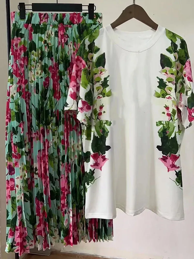 Geometrically printed T-shirt  big swing skirt two-piece