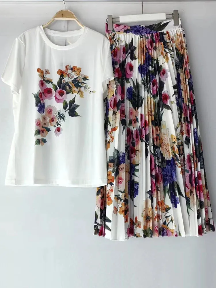 Geometrically printed T-shirt  big swing skirt two-piece