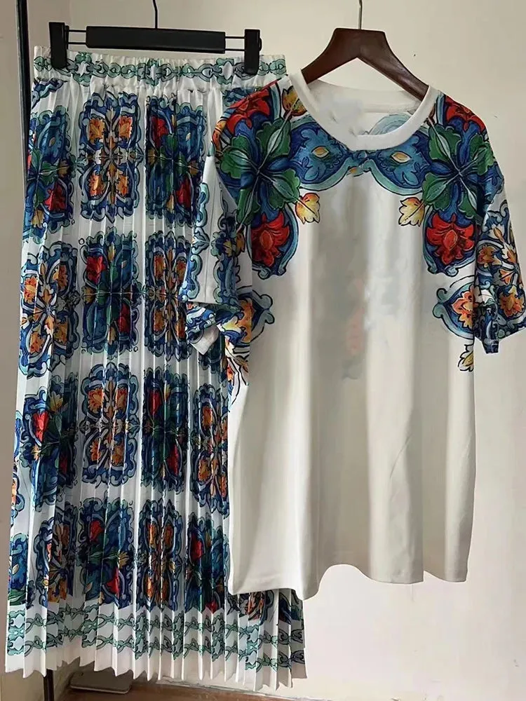Geometrically printed T-shirt  big swing skirt two-piece