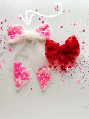 Girls just wanna have fun-shaker bow