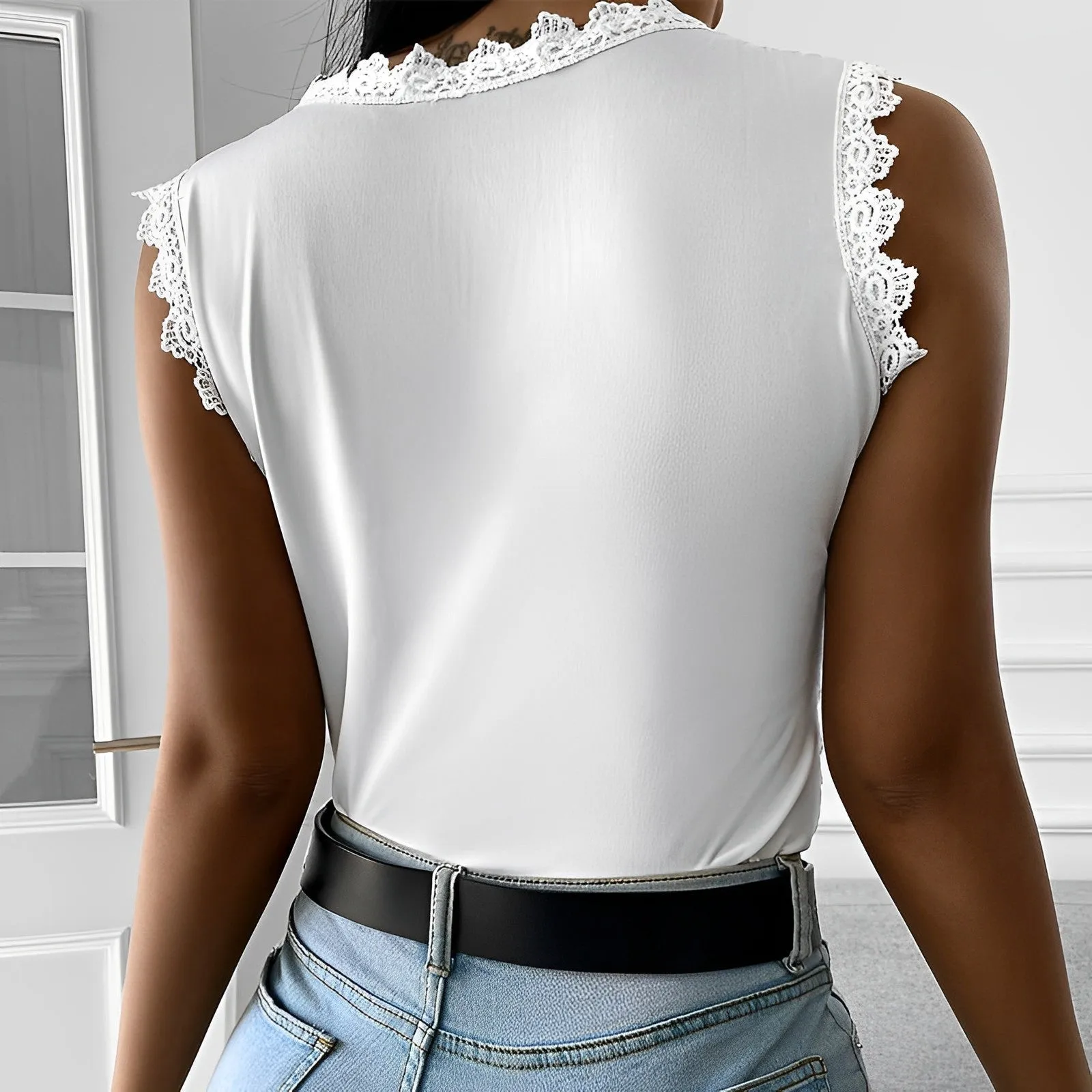 Ivanna® | Detailed Lace Shirt