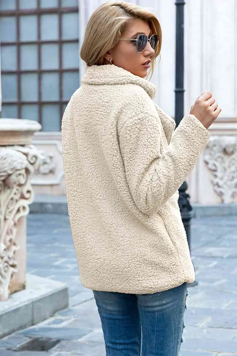 Ivy Lane Sherpa-jas met reverskraag in volledige maat