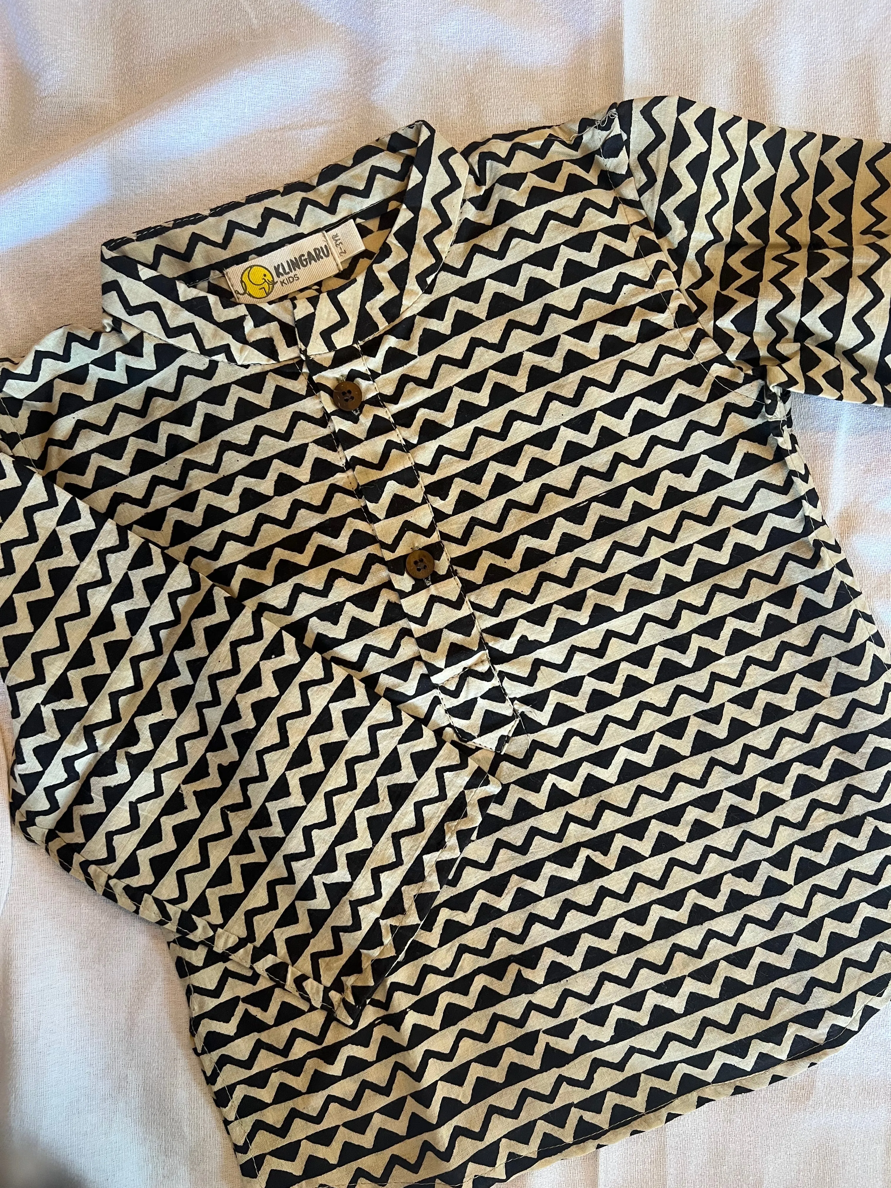 Klingaru Full Sleeves Short Kurta - Black and Beige ( Last Pieces )