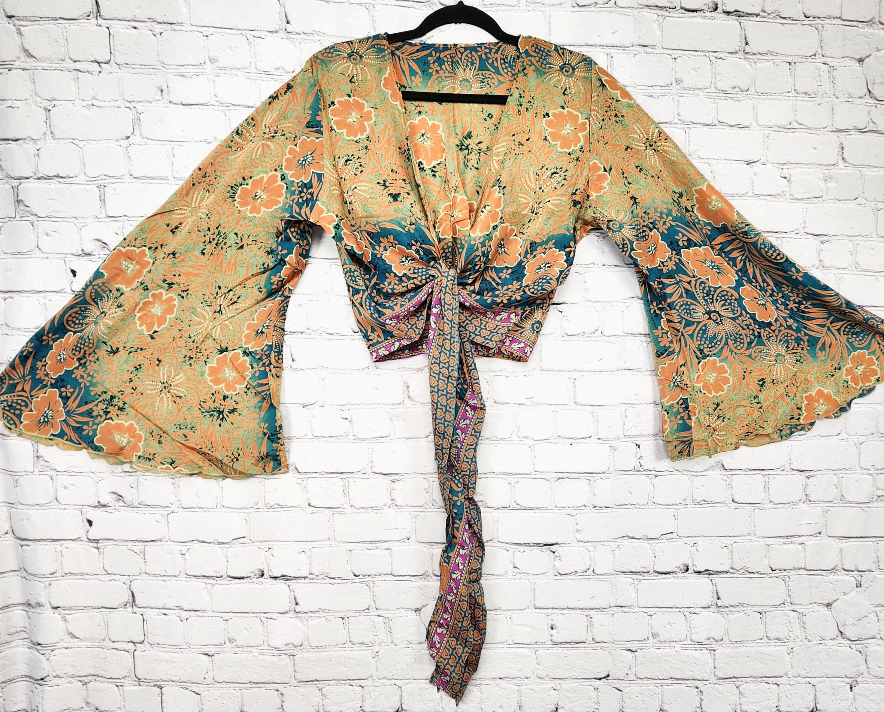Long Sleeve boho Top/Bell Sleeve Crop Top/Tie front bell sleeve top/festival crop top/front tie front or back crop/Beach top/ hippie tops