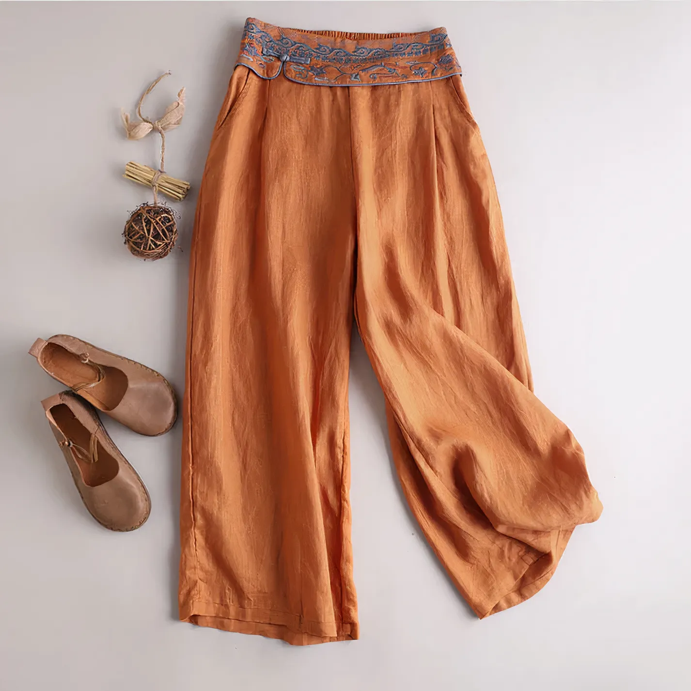 Lucía® | Vintage Trousers Made From Loose Cotton