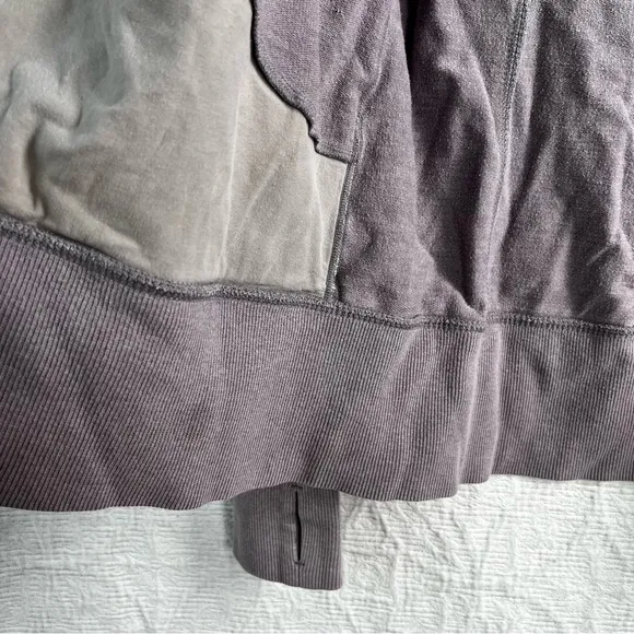 Lululemon Lavender Zip Hoodie Jacket Women’s M cotton casual activewear coat