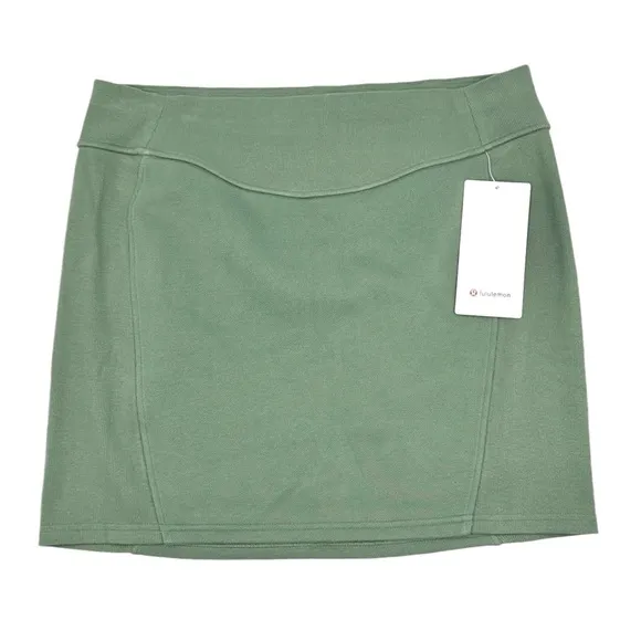 Lululemon Scuba HR Mini Skirt Size XL