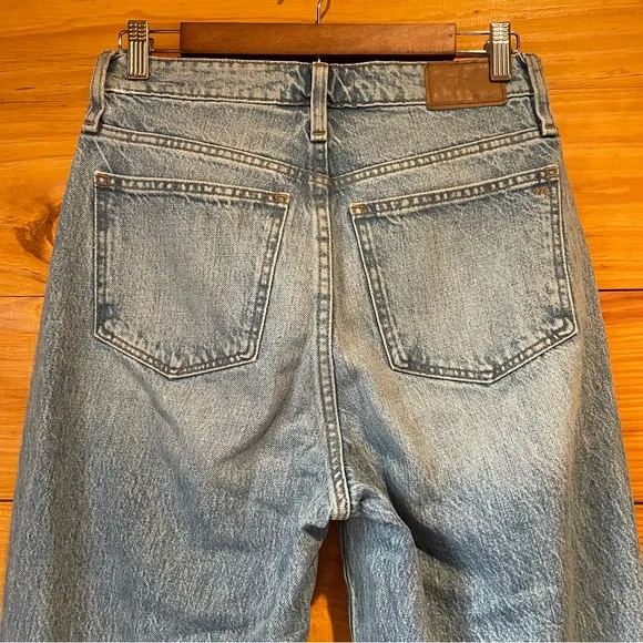 Madewell The Curvy Perfect Vintage Straight Jean in Seyland Wash High Rise 27