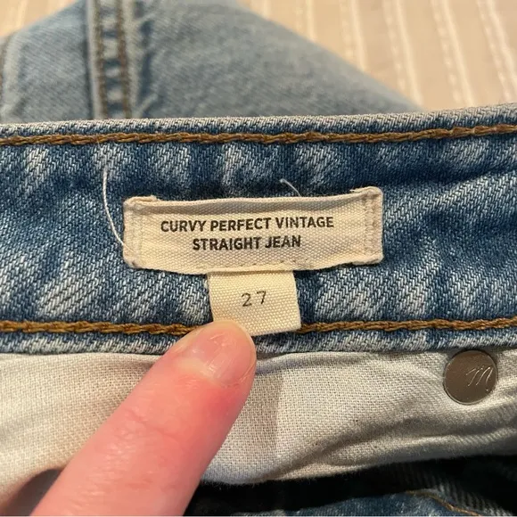 Madewell The Curvy Perfect Vintage Straight Jean in Seyland Wash High Rise 27