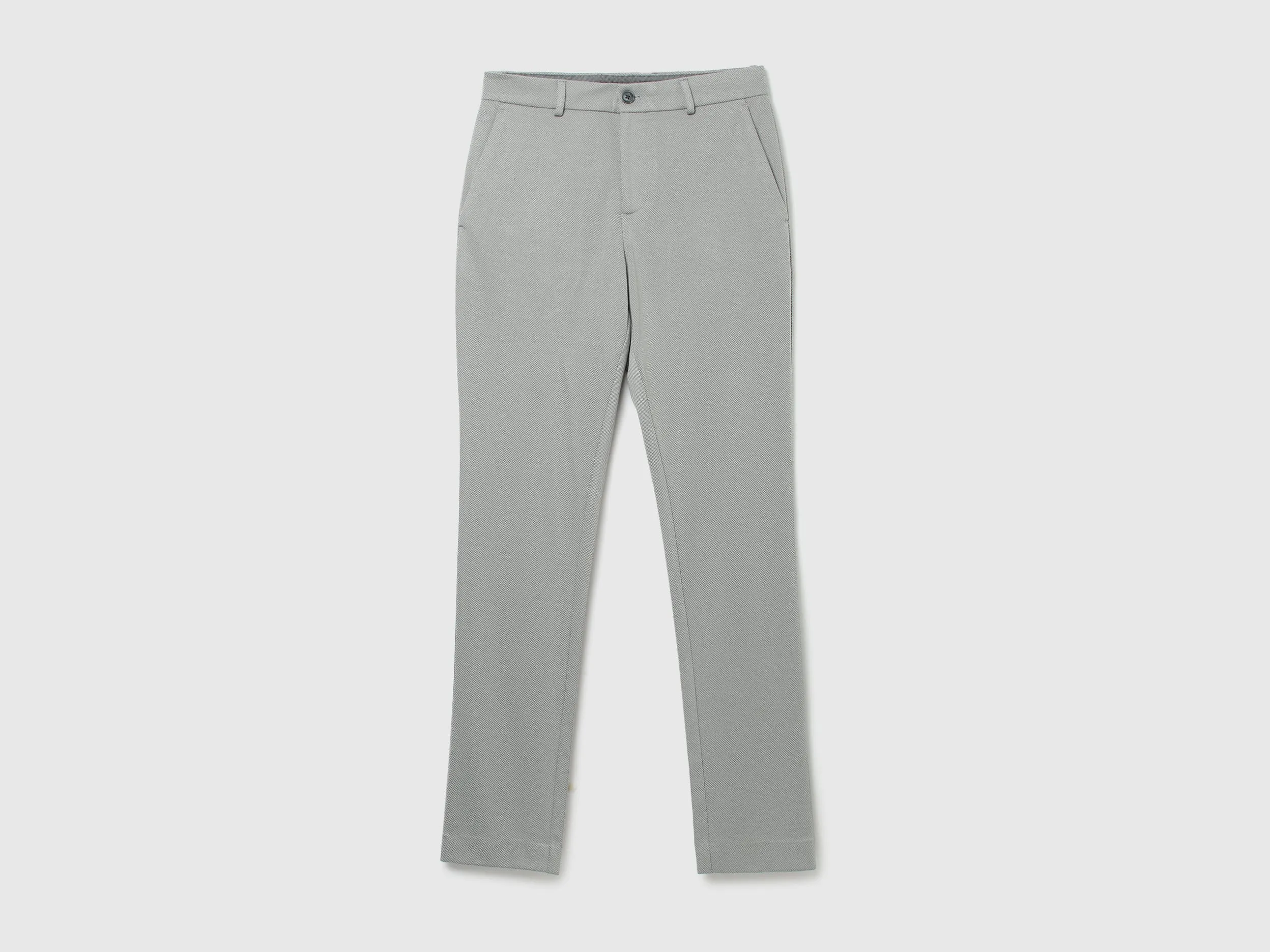 Men Solid Slim Fit Trousers