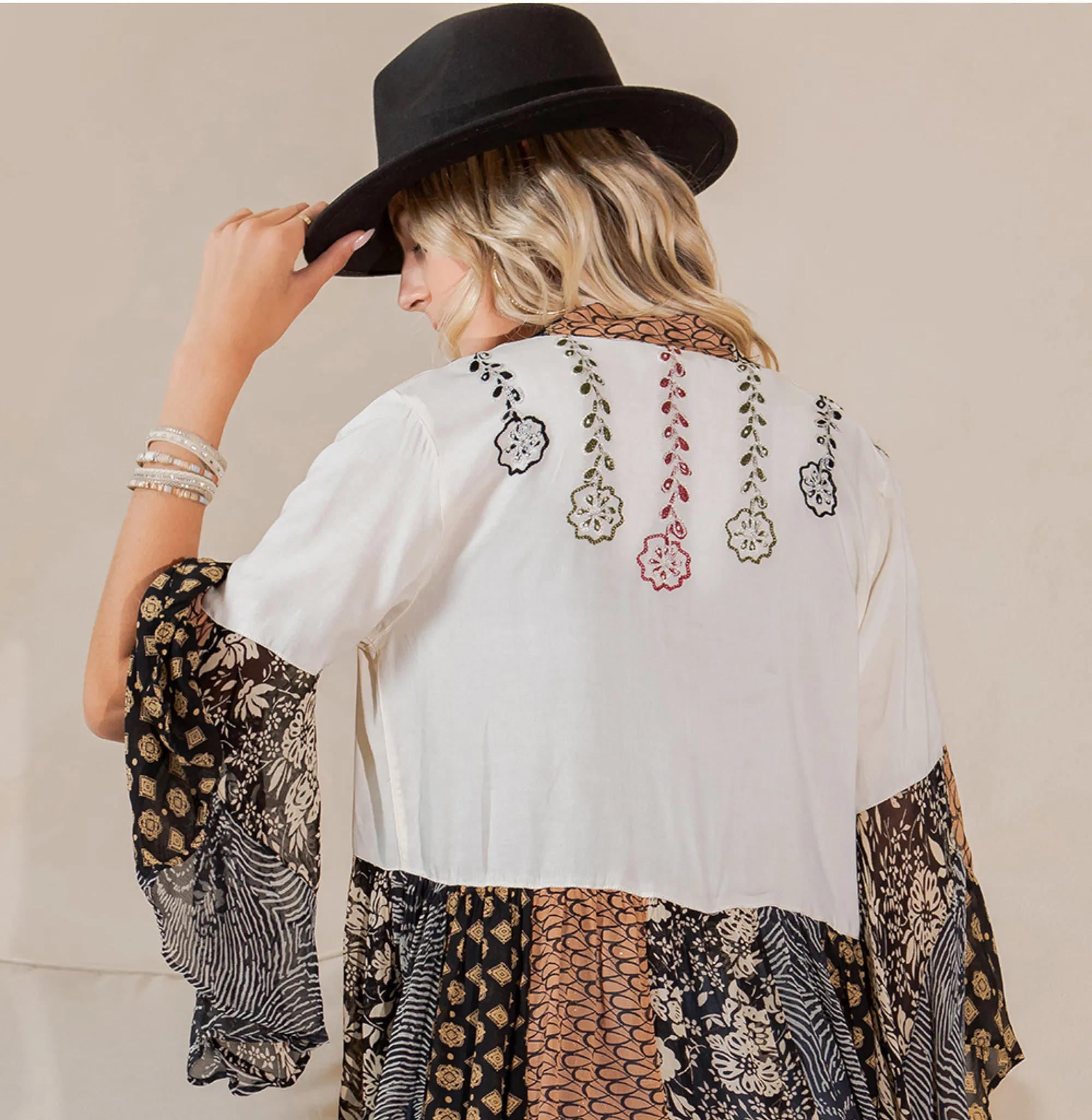 Natural Bohemian : Embroidered Short Shrug