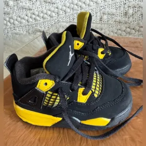 Nike Air Jordan 4 Retro TD Thunder Size 6C