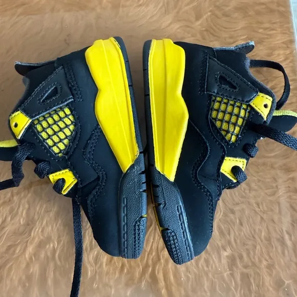 Nike Air Jordan 4 Retro TD Thunder Size 6C