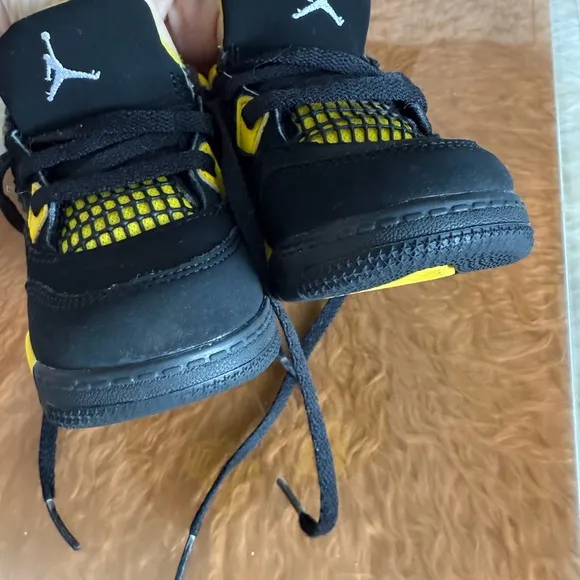Nike Air Jordan 4 Retro TD Thunder Size 6C