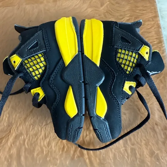 Nike Air Jordan 4 Retro TD Thunder Size 6C