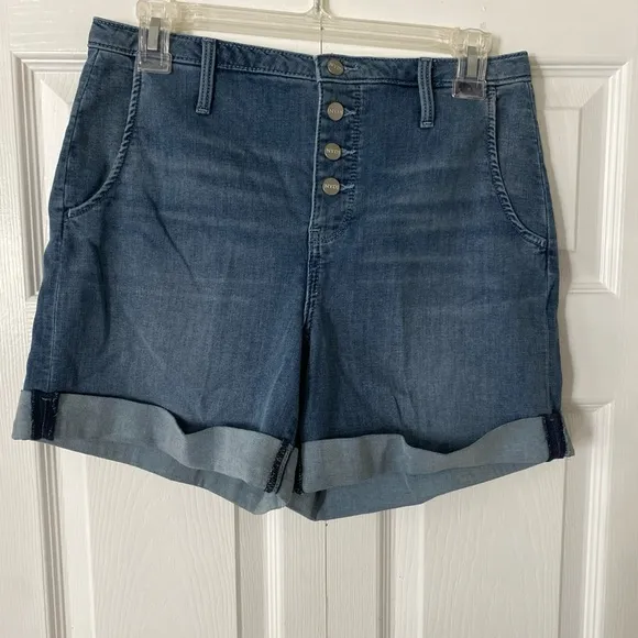 NYDY High-Rise A-Line Lift &amp; Tuck Button Fly Cuffed Horizon Jean Shorts size 4