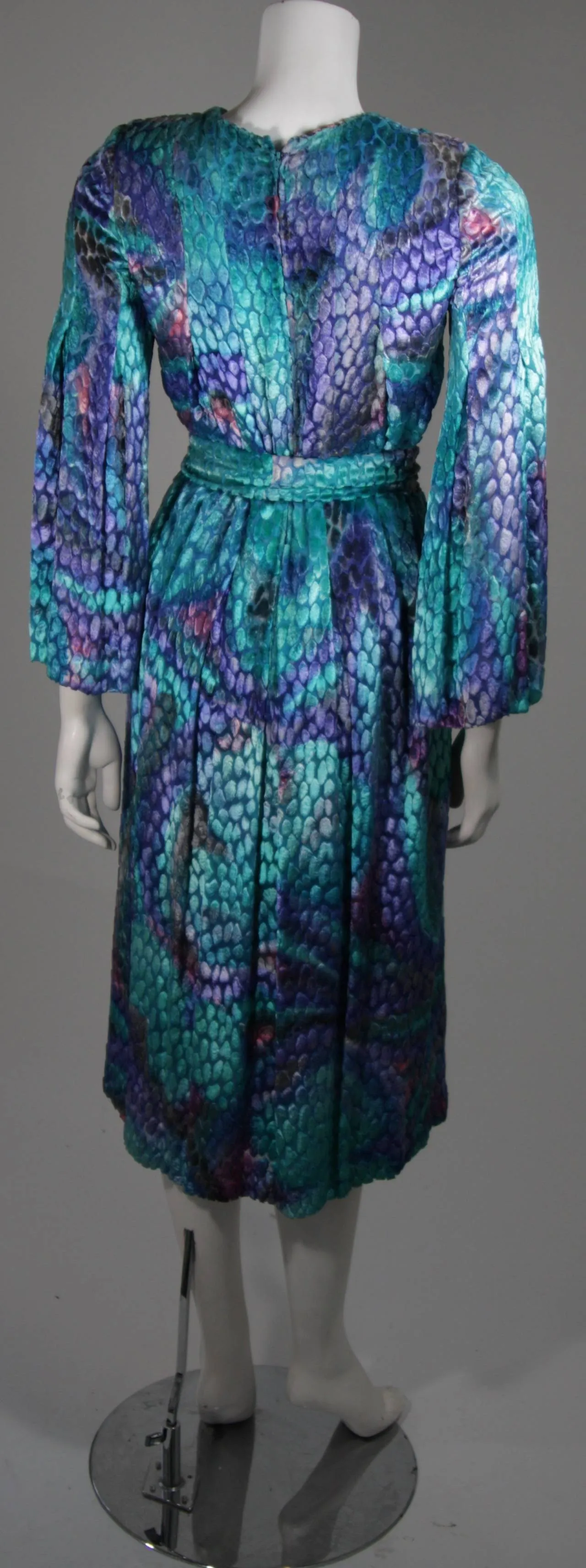 PAULINE TRIGERE Turquoise Velvet Dress Size Medium