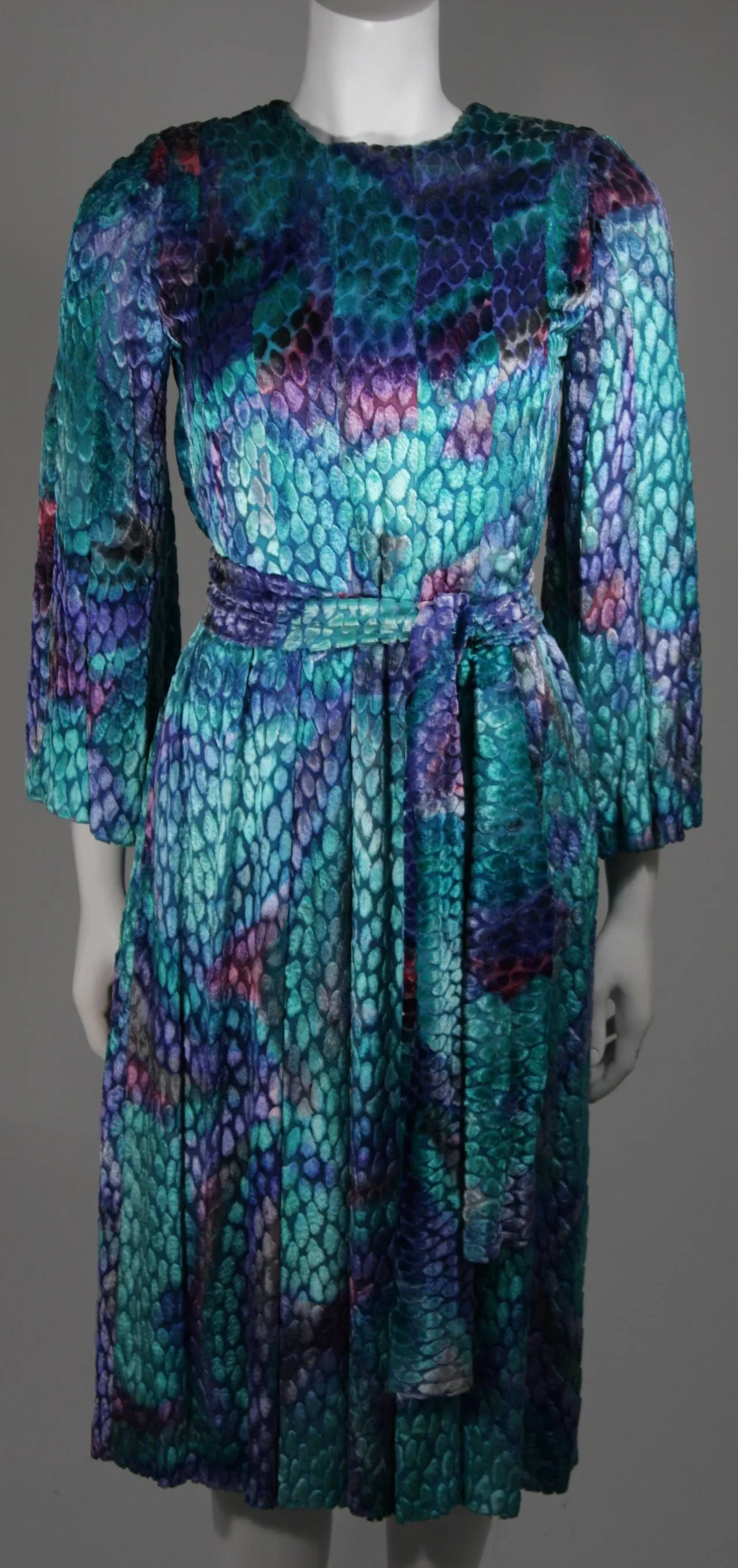 PAULINE TRIGERE Turquoise Velvet Dress Size Medium