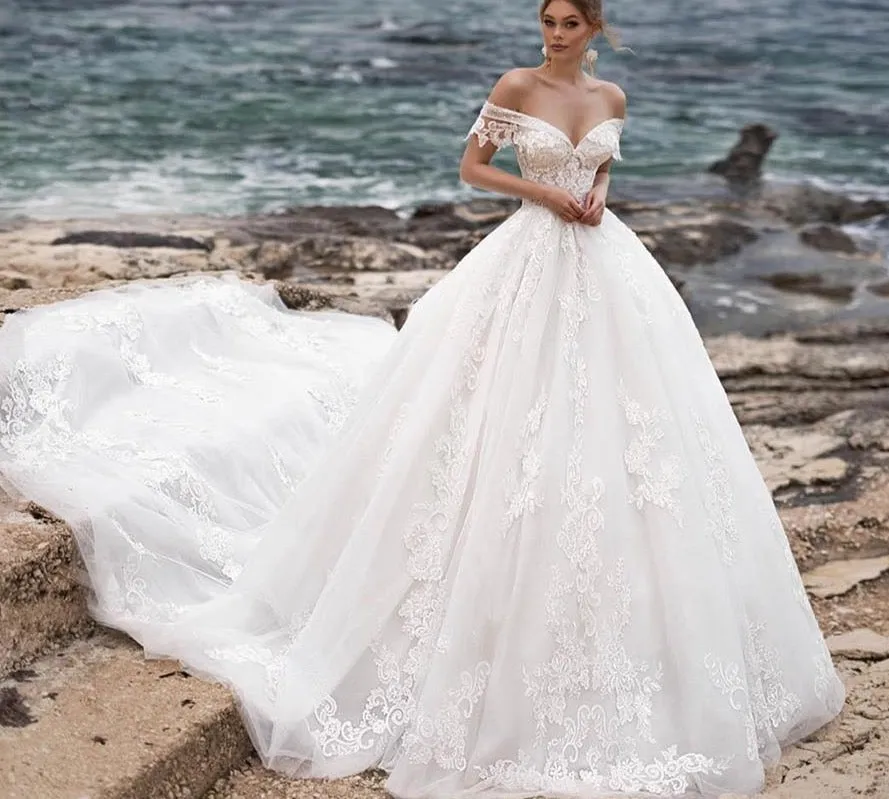 Princess Wedding Dresses A-Line Elegant Off the Shoulder Lace Up Romantic Appliques Bride Gown