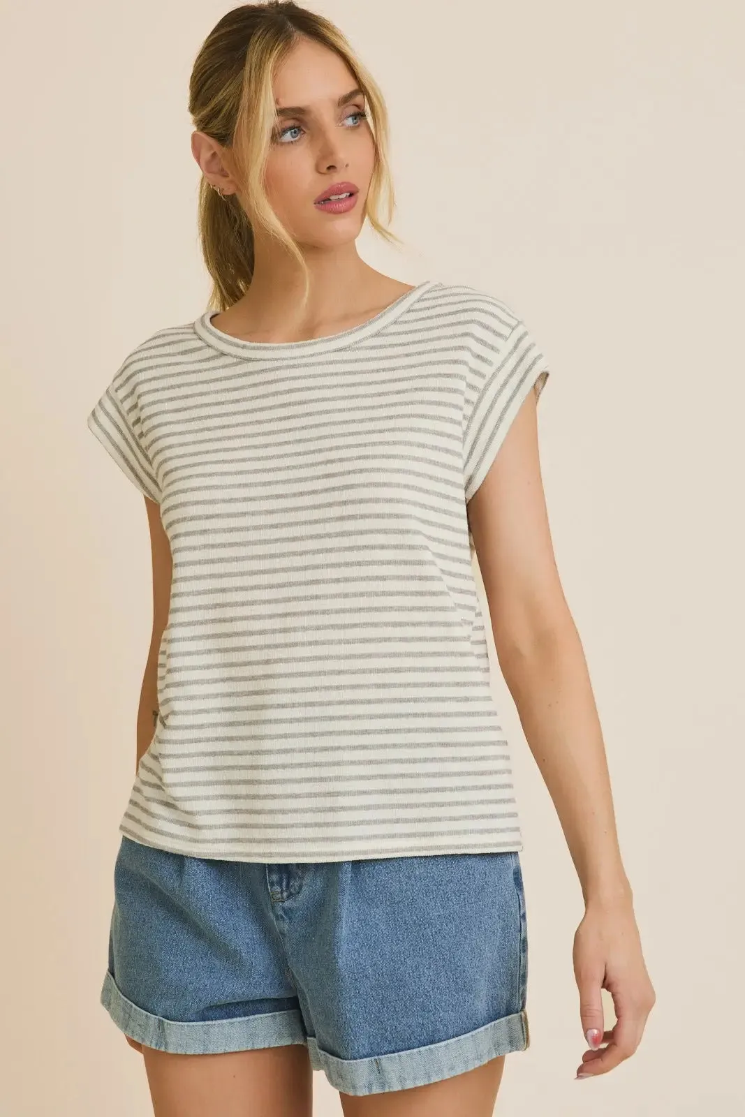 ROUND NECK SHORT SLEEVE STRIPE TOP