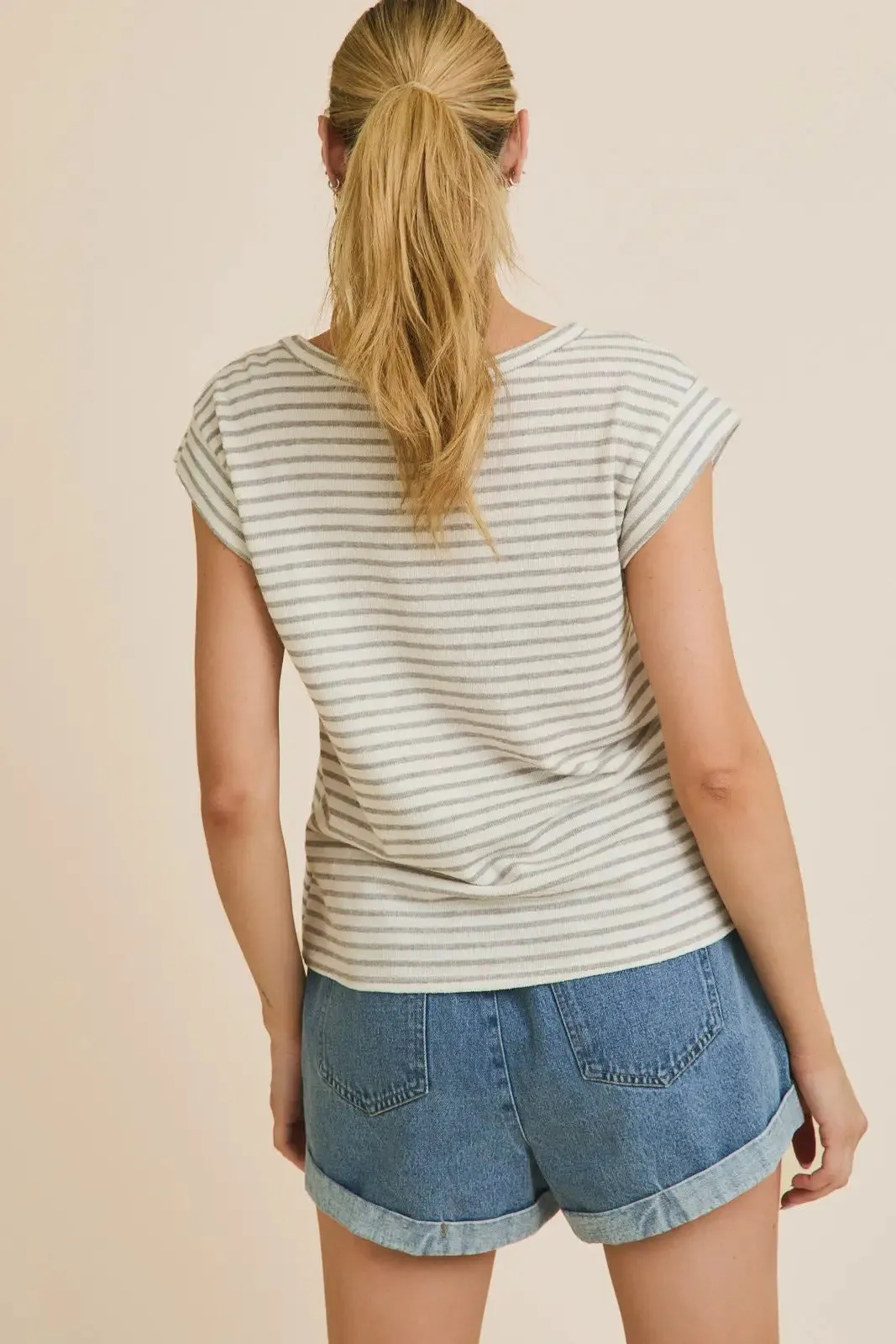 ROUND NECK SHORT SLEEVE STRIPE TOP