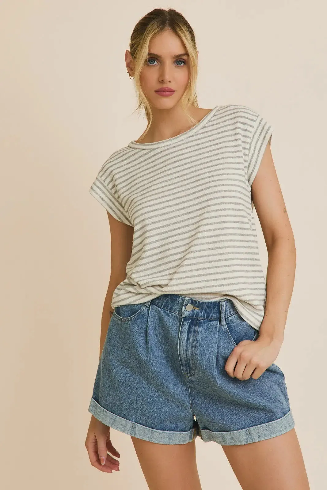 ROUND NECK SHORT SLEEVE STRIPE TOP