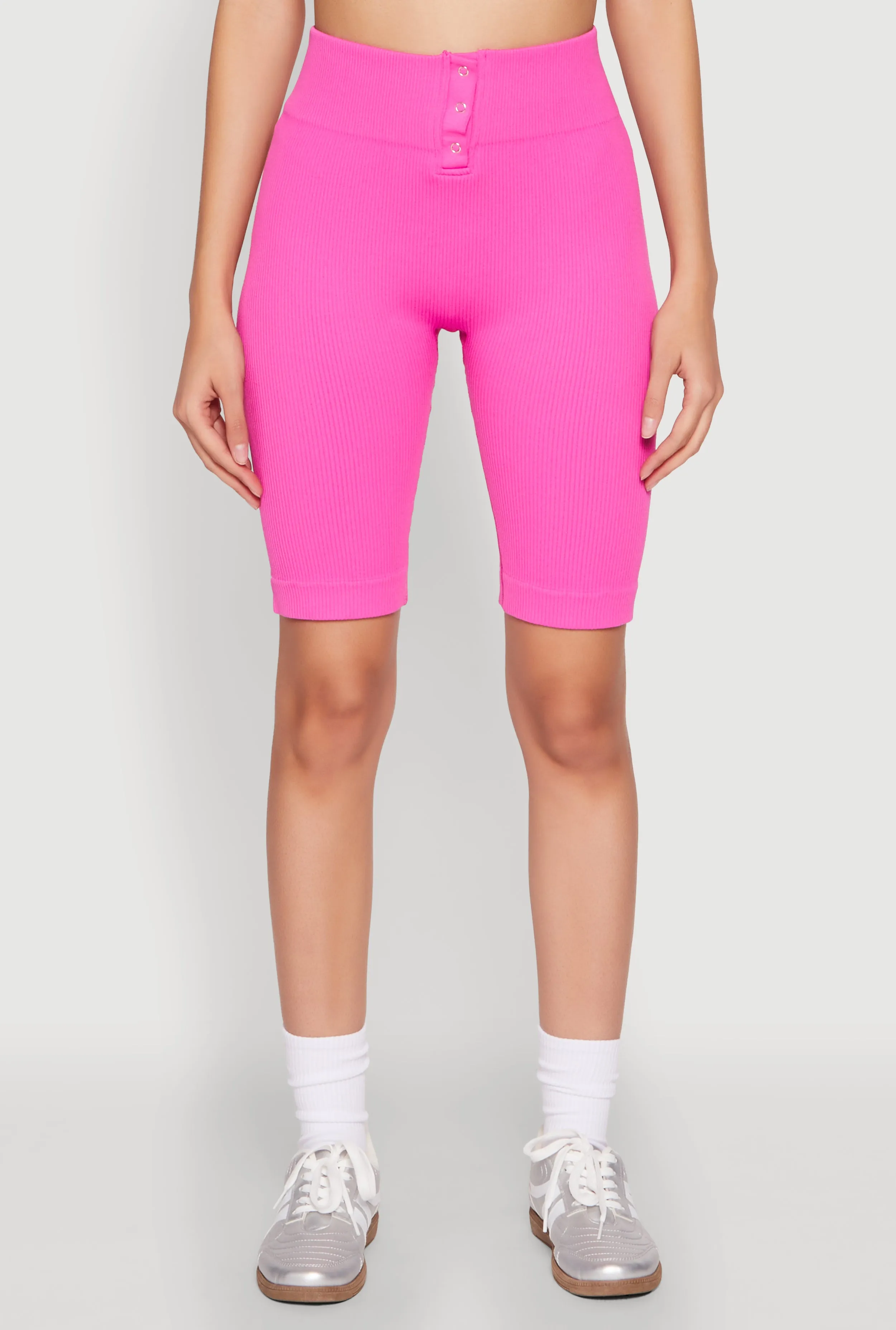 Seamless Ribbed Button Detail Biker Shorts