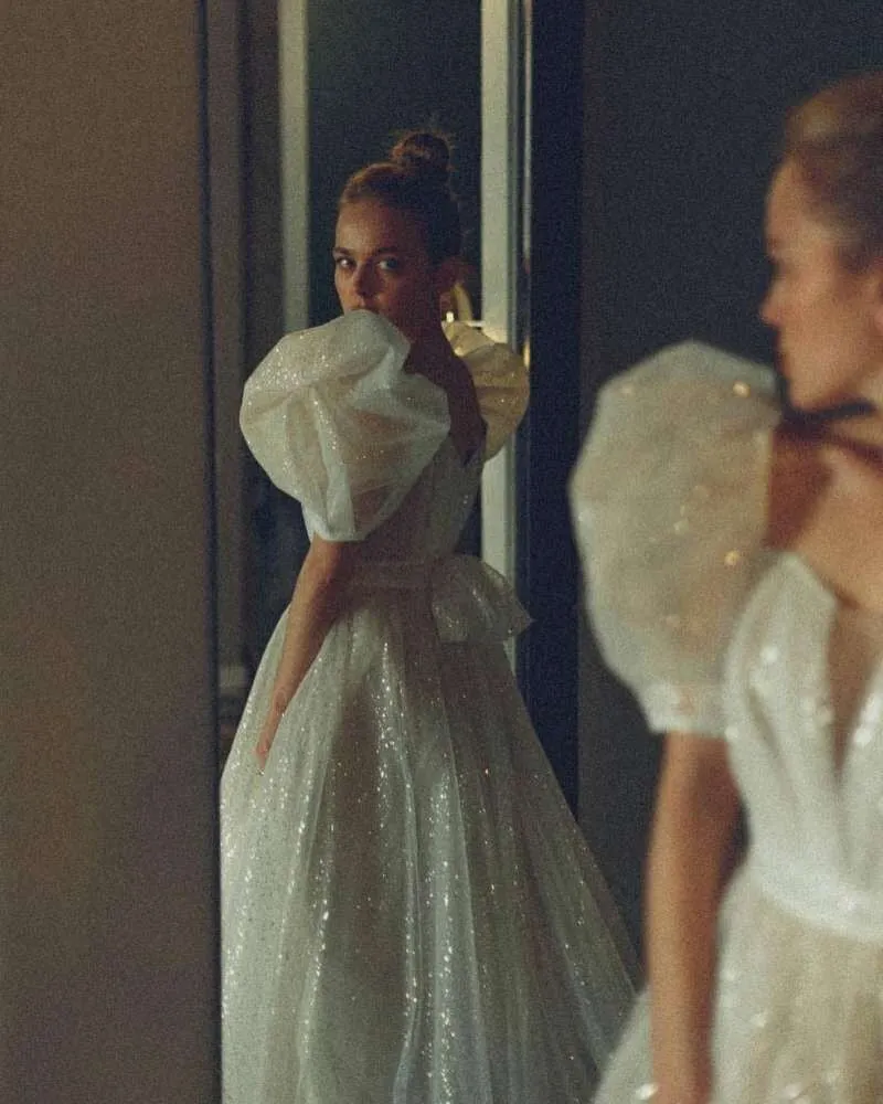 Shiny Glitter Wedding Dresses with Puff Short Sleeve Vintage Gowns Princess