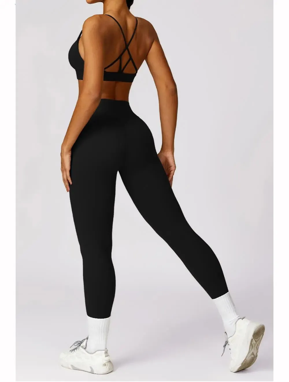 Suvi - Shaping Flex Comfort Woman's Gym Set