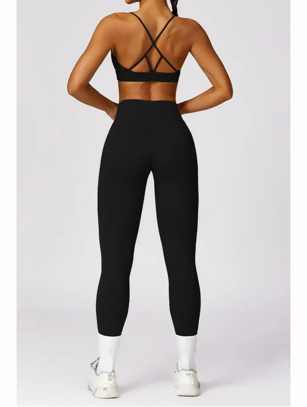 Suvi - Shaping Flex Comfort Woman's Gym Set