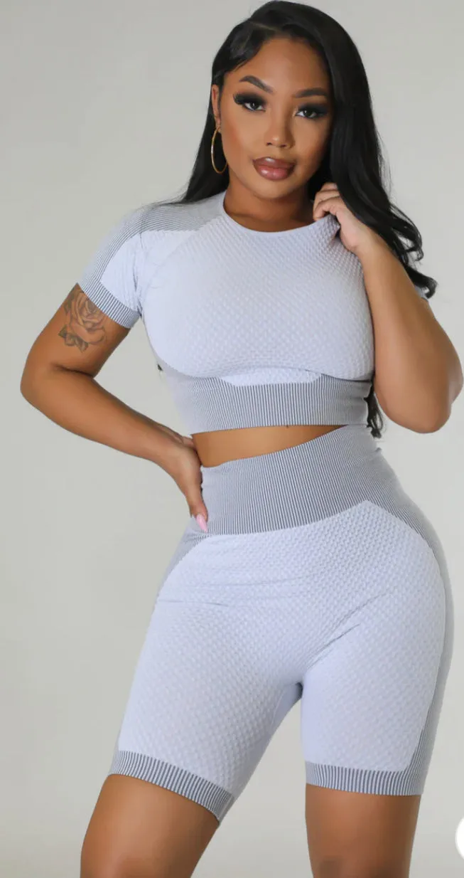 TEXTURED TWO TONE TOP & SHORTS SET