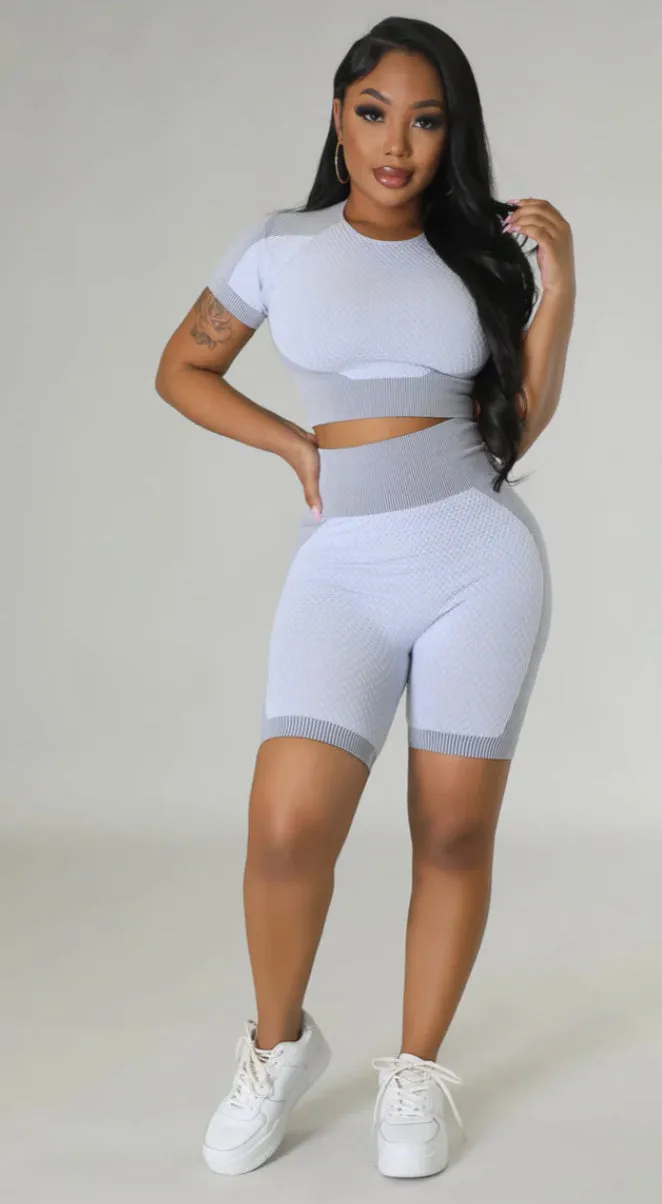 TEXTURED TWO TONE TOP & SHORTS SET