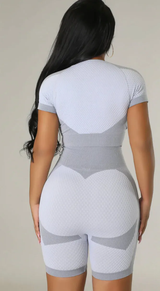 TEXTURED TWO TONE TOP & SHORTS SET