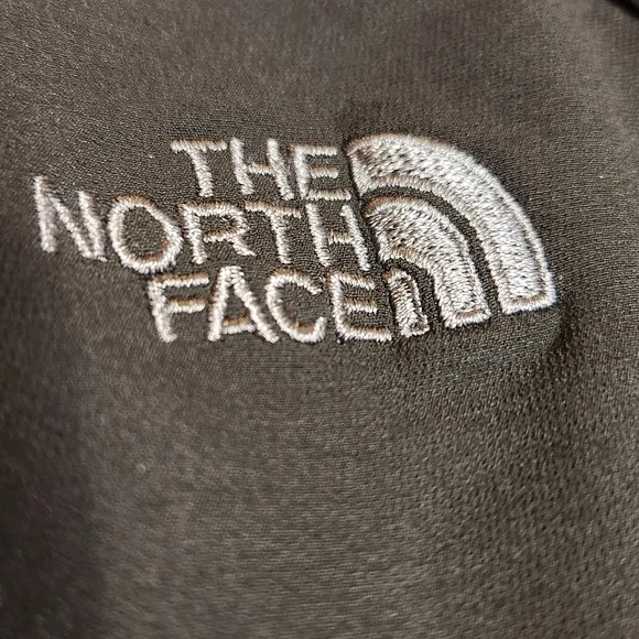 THE NORTH FACE BLACK APEX BIONIC SOFTSHELL ATHLETIC JACKET LIKE NEW SIZE SMALL