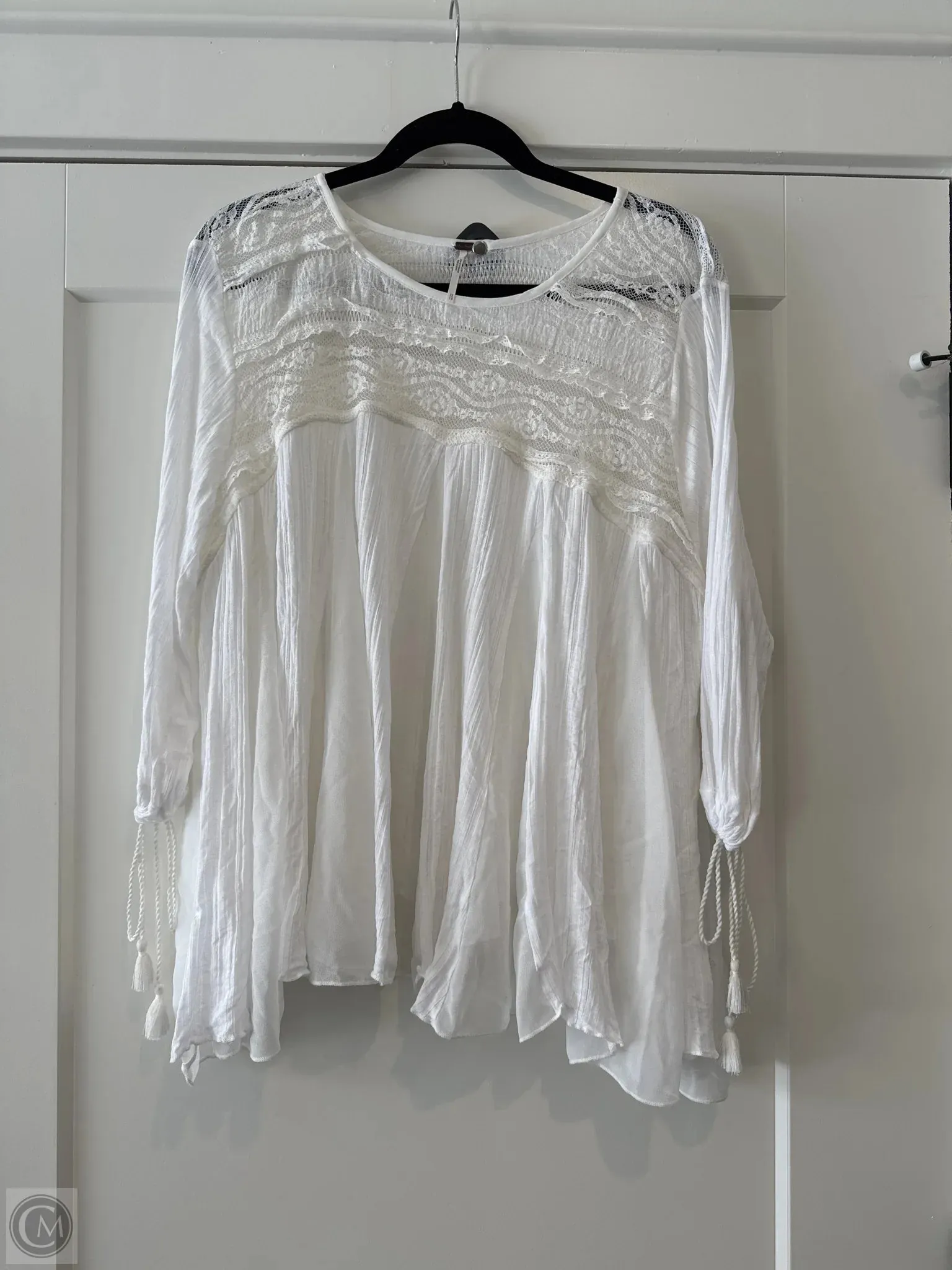 Top Long Sleeve By Free People In White, Size: Xs